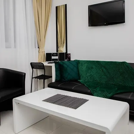 Vladys Apartment *