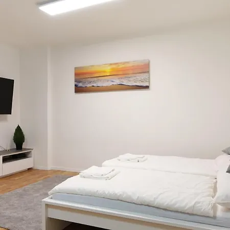 Comfortable In Central Apartment