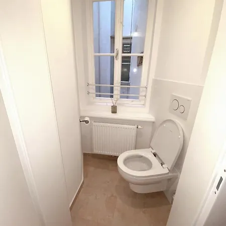 High In At Stephansplatz Apartment *
