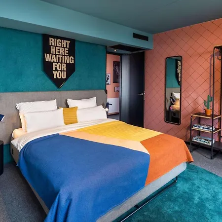 The Social Hub Hotel 4*