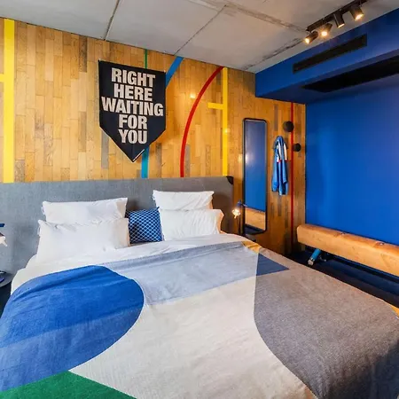 The Social Hub Hotel