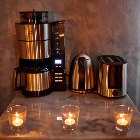 Sophies Place Augarten - Imperial Lifestyle Parking Apartment Vienna