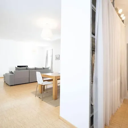 Apartment Heymi Borse