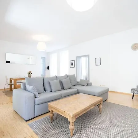 Heymi Borse Apartment
