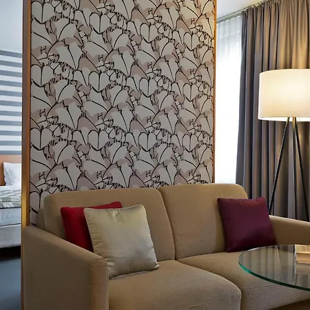 By Ihg Hotel