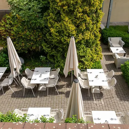 Hotel By Ihg 4*