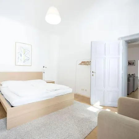 Heymi Borse Apartment