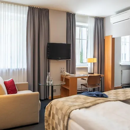 Hotel By Ihg 4*