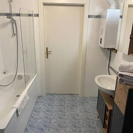 Dachterrasse Fuer 4 Personen Viena