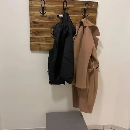 Apartament Dachterrasse Fuer 4 Personen Viena