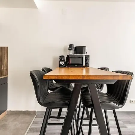 Cozy Renovated Close To Schoenbrunn Palace Vienna