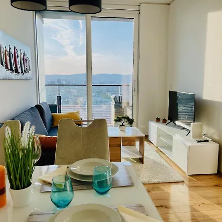 Triiiple Level 31 - Sonnenwohnen Mit Fantastischem Ausblick Und Parkplatz Apartment Vienna