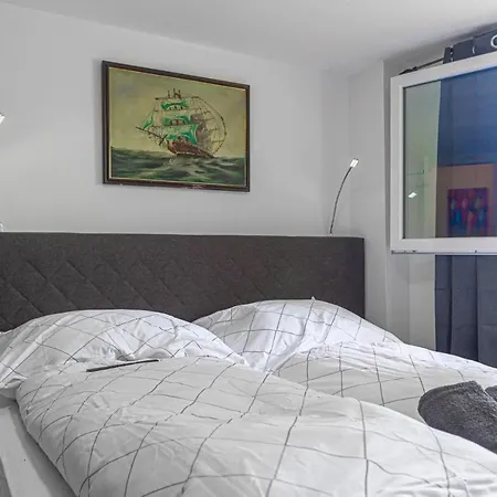 Apartment Cozy In Amazing House