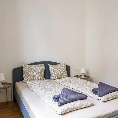 Ottakring Apartment