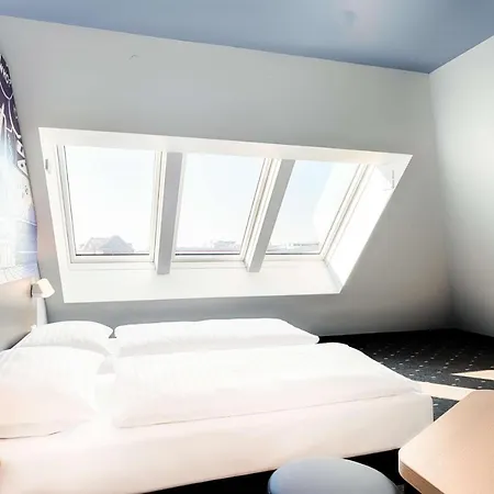 Hotel Wien-stadthalle 3*