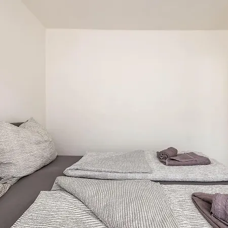 Cozy Renovated Close To Schoenbrunn Palace *