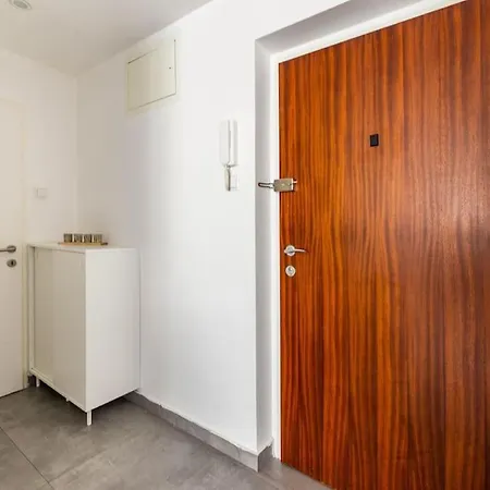 Apartment Cozy Renovated Close To Schoenbrunn Palace Vienna