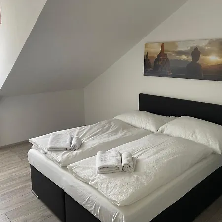 Dachterrasse Fuer 4 Personen Viena