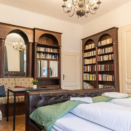 Friendly 4br Shared Apt- Near Downtown Apartment Vienna