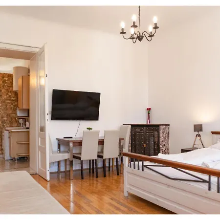 Apartment Cheerful 2br - Suitable For Longstays Vienna