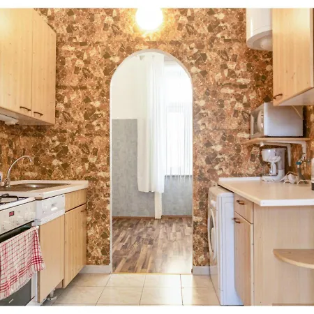 Apartment Cheerful 2br - Suitable For Longstays