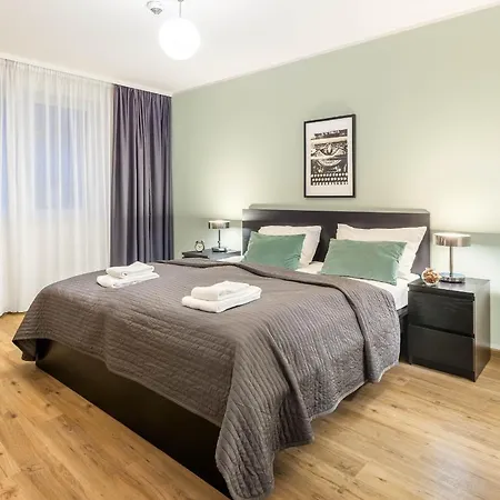 Jimmy's Lory Aparthotel 3*