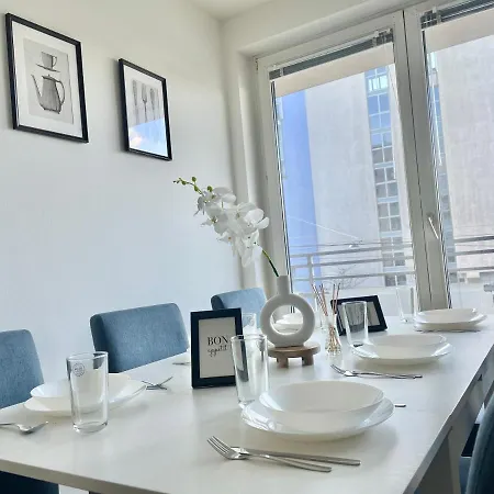Lägenhet 80m2 With Balcony & Free Netflix Wien