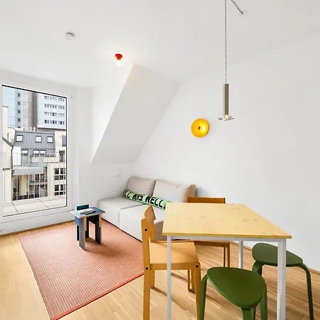 Apartman Ding Design In Brigittenau *