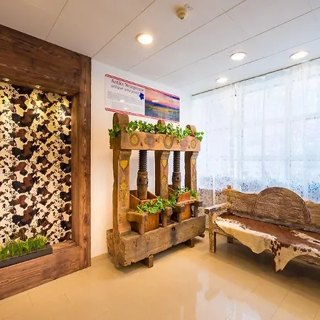 Enziana Hotel 3*