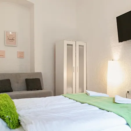 Superb 3 Complex For 9p Near Wiener Stadthalle * Vienna