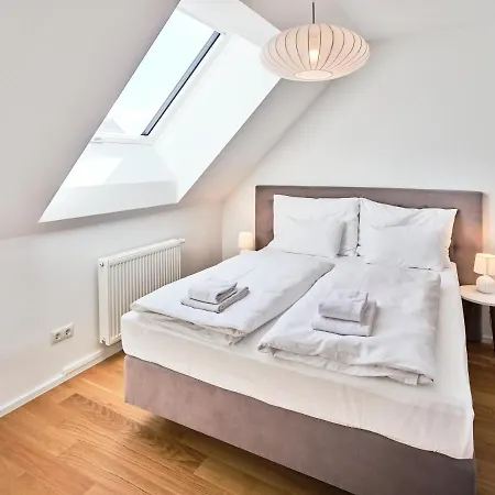 Apartment Myfavorit - Spacious Next To Puplic Transport U1 Direct Connection To Citycenter *