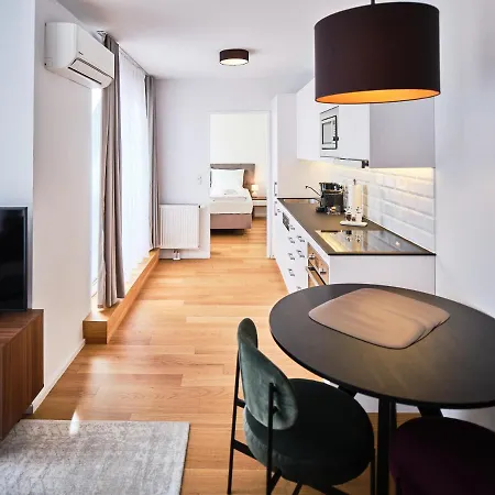Myfavorit - Spacious Next To Puplic Transport U1 Direct Connection To Citycenter Vienna
