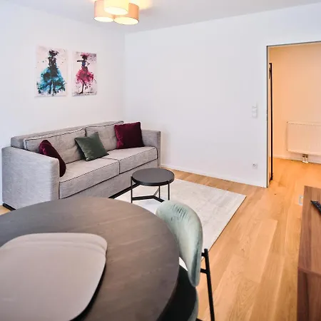Myfavorit - Spacious Next To Puplic Transport U1 Direct Connection To Citycenter Apartment Vienna