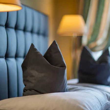 Bergwirt Schönbrunn Hotel 3*