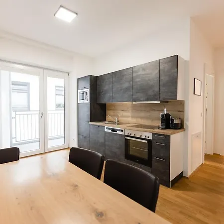 Nadland Wehlistrasse Apartment
