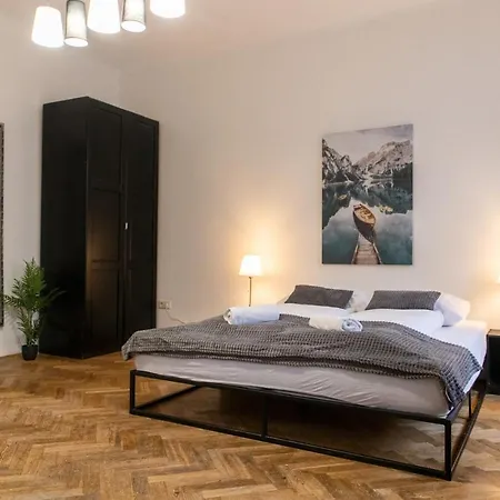 Spacious 2br Apt.-near Wiener Stadthalle Apartment Vienna