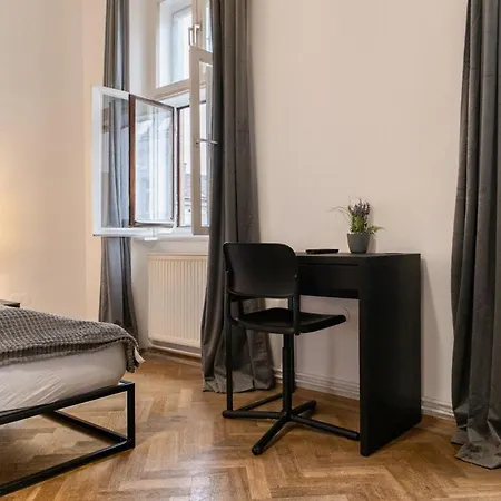 Spacious 2br Apt.-near Wiener Stadthalle