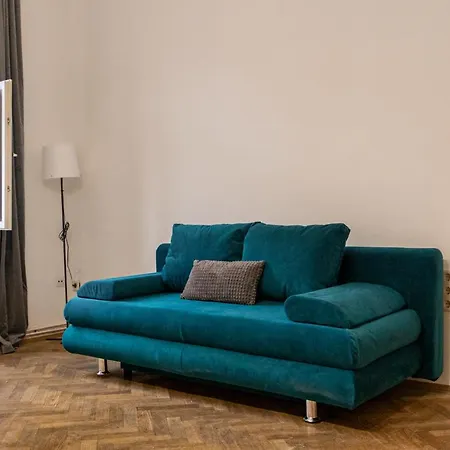 Spacious 2br Apt.-near Wiener Stadthalle Apartment Vienna
