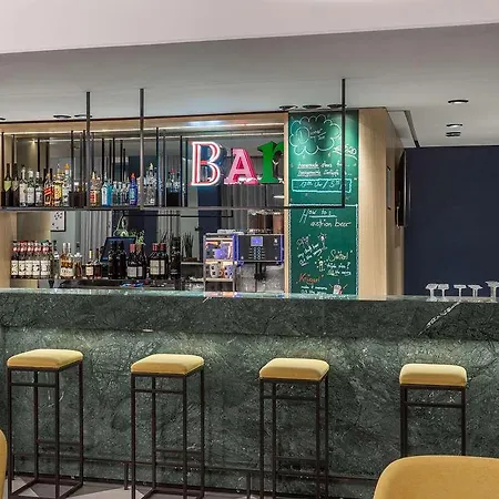 Acom-hotel 4*