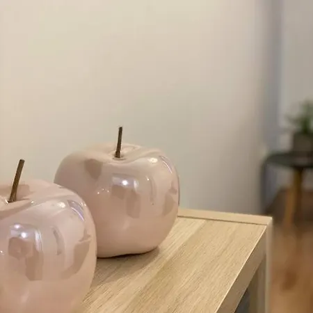 The Big Apple In Apartment