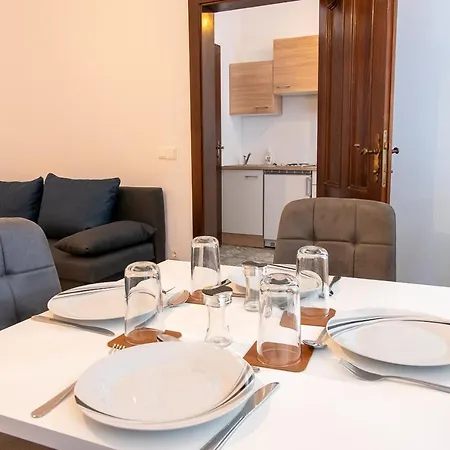 Family&friends Schoenbrunn Apartment *