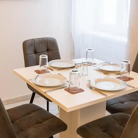 Family&friends Schoenbrunn Apartment