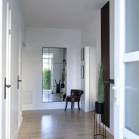 Experience Apartment *