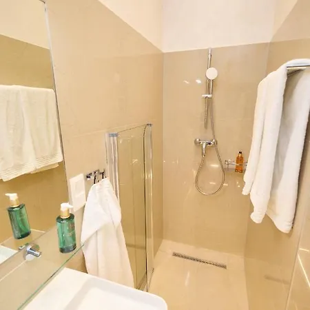 Sophies Place Augarten - Imperial Lifestyle Parking Apartment