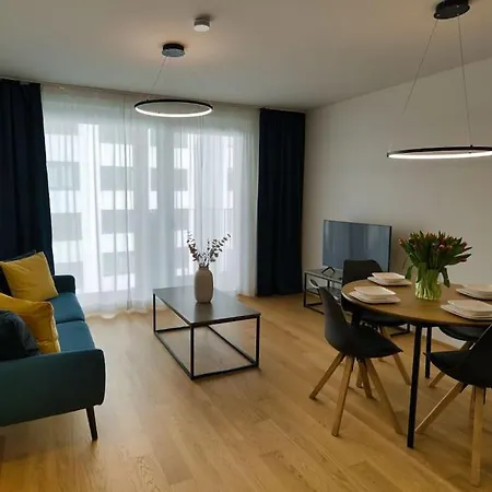 Modern Near Stadtpark Apartmán