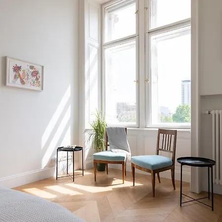 Stunning In Center Apartment