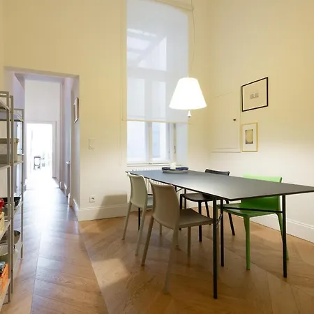 Stunning In Center Apartment