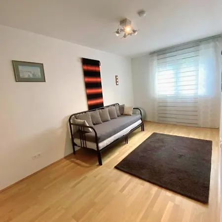 Near Lake Two Bedroom * Vídeň