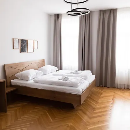 Nadland Wehlistrasse * Wien