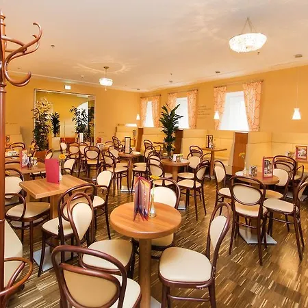 Hotel Jufa 4*